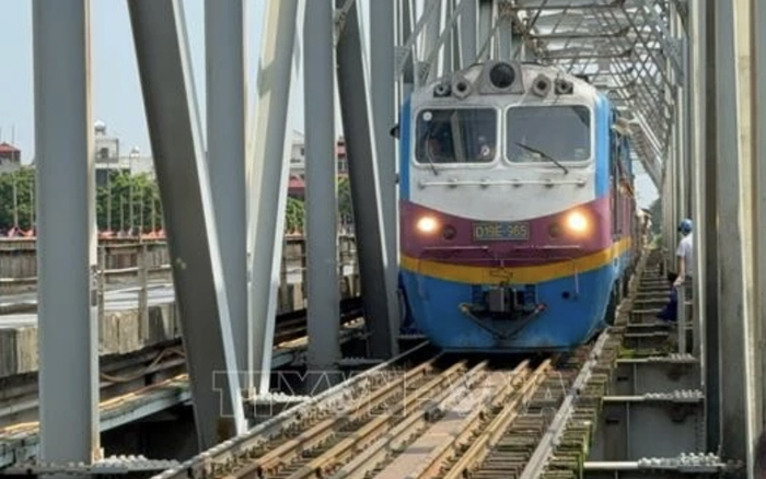 นายกรัฐมนตรีสั่งการก่อสร้างทางรถไฟ Lao Cai - Hanoi - Hai Phong อย่างรวดเร็ว