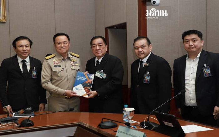 หอการค้าไทย เปิดสมุดปกขาว 2568 ข้อเสนอพัฒนาไทย ผ่าน 5 ด้านต่อรัฐบาลอนุทิน