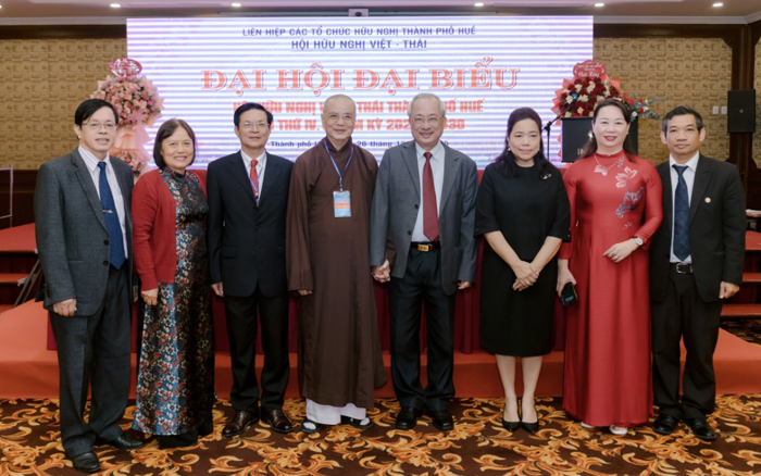 กงสุลใหญ่ ณ นครโฮจิมินห์ เข้าร่วมประชุมใหญ่สมาคมมิตรภาพเวียดนาม-ไทย นครเว้ ครั้งที่ 4