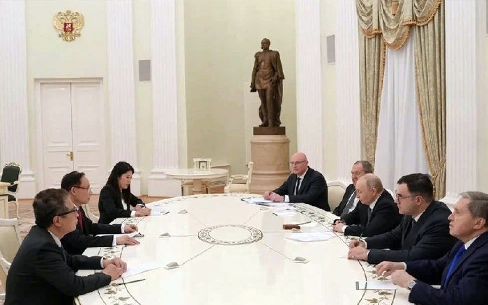 รัสเซียสนับสนุนความสัมพันธ์เชิงกลยุทธ์ที่แน่นแฟ้นยิ่งขึ้นกับเวียดนามหลังการประชุมพรรค