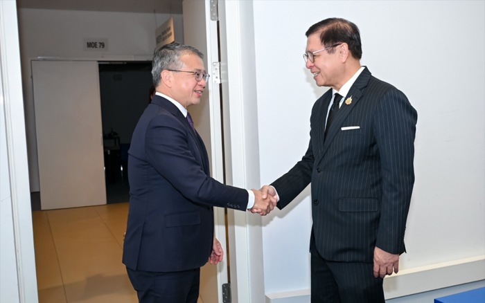 รัฐมนตรีว่าการกระทรวงการต่างประเทศพบหารือกับรัฐมนตรีว่าการกระทรวงกฎหมายและรัฐมนตรีว่าการกระทรวงมหาดไทยคนที่สองของสิงคโปร์ ในห้วงการประชุมระดับโลกว่าด้วยการฉ้อโกง