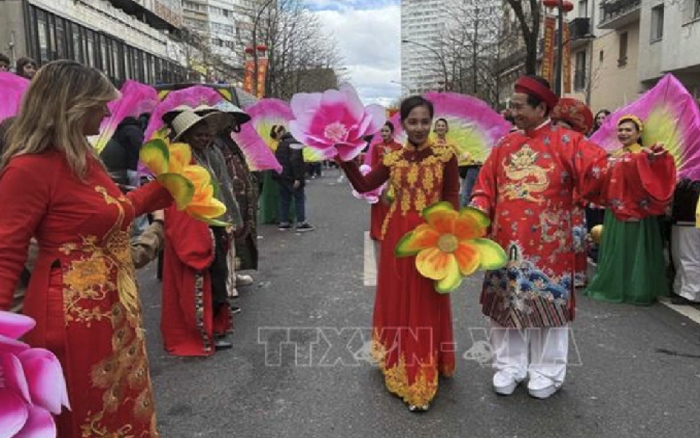 วัฒนธรรมเวียดนามทิ้งร่องรอยไว้ที่ขบวนพาเหรดตรุษจีนที่ใหญ่ที่สุดของฝรั่งเศส