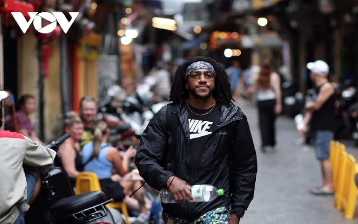 การท่องเที่ยวฮานอยพุ่งสูงขึ้นในไตรมาสที่ 1 ปี 2026 โดยมีนักท่องเที่ยวต่างชาติเกือบ 2.4 ล้านคน