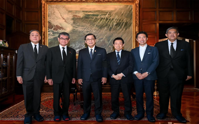 รองนายกรัฐมนตรีและรัฐมนตรีว่าการกระทรวงการต่างประเทศพบหารือกับ Friends of Thailand จากฝ่ายการเมืองและภาคเอกชนญี่ปุ่นในห้วงการเข้าร่วมการประชุม Nikkei Forum Future of Asia ครั้งที่ 31