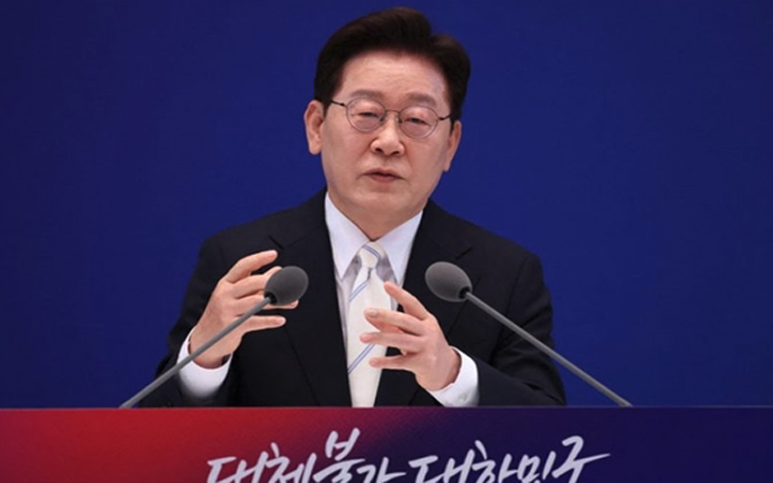 ประธานาธิบดีลีของเกาหลีใต้ตั้งเป้าหมายปี 2030 เพื่อสร้างยักษ์ใหญ่ด้านเทคโนโลยีการรักษาความปลอดภัยของเกาหลีให้ตรงกับปาลันทิร์