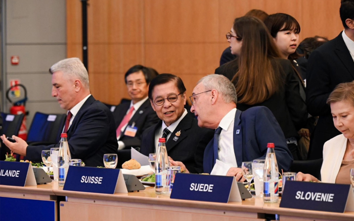 รองนายกรัฐมนตรีและรัฐมนตรีว่าการกระทรวงการต่างประเทศเข้าร่วมพิธีเปิดการประชุมคณะมนตรี OECD ในระดับรัฐมนตรี และกล่าวถ้อยแถลงภายใต้หัวข้อ 