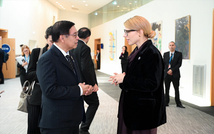 รองนายกรัฐมนตรีและรัฐมนตรีว่าการกระทรวงการต่างประเทศพบหารือกับรัฐมนตรีว่าการกระทรวงการต่างประเทศบัลแกเรีย ในห้วงการประชุมคณะมนตรี OECD ในระดับรัฐมนตรี ณ กรุงปารีส