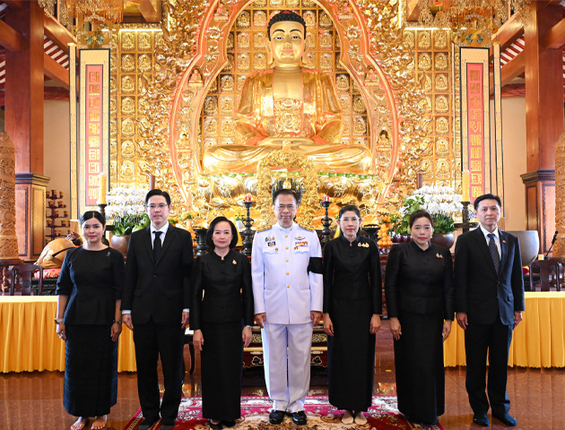 สมาคมฯ ร่วมการเชิญผ้าพระกฐินพระราชทานไปทอดถวาย ณ วัดแห่งชาติเวียดนาม