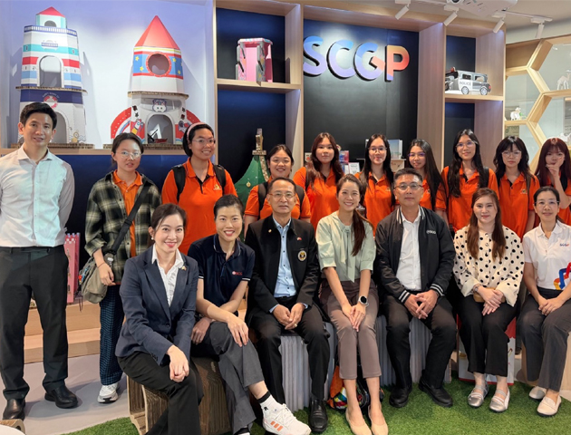 สมาคมร่วมนำนักศึกษาเวียดนามโครงการหลักสูตรภาษาอังกฤษเร่งรัดศึกษาดูงาน